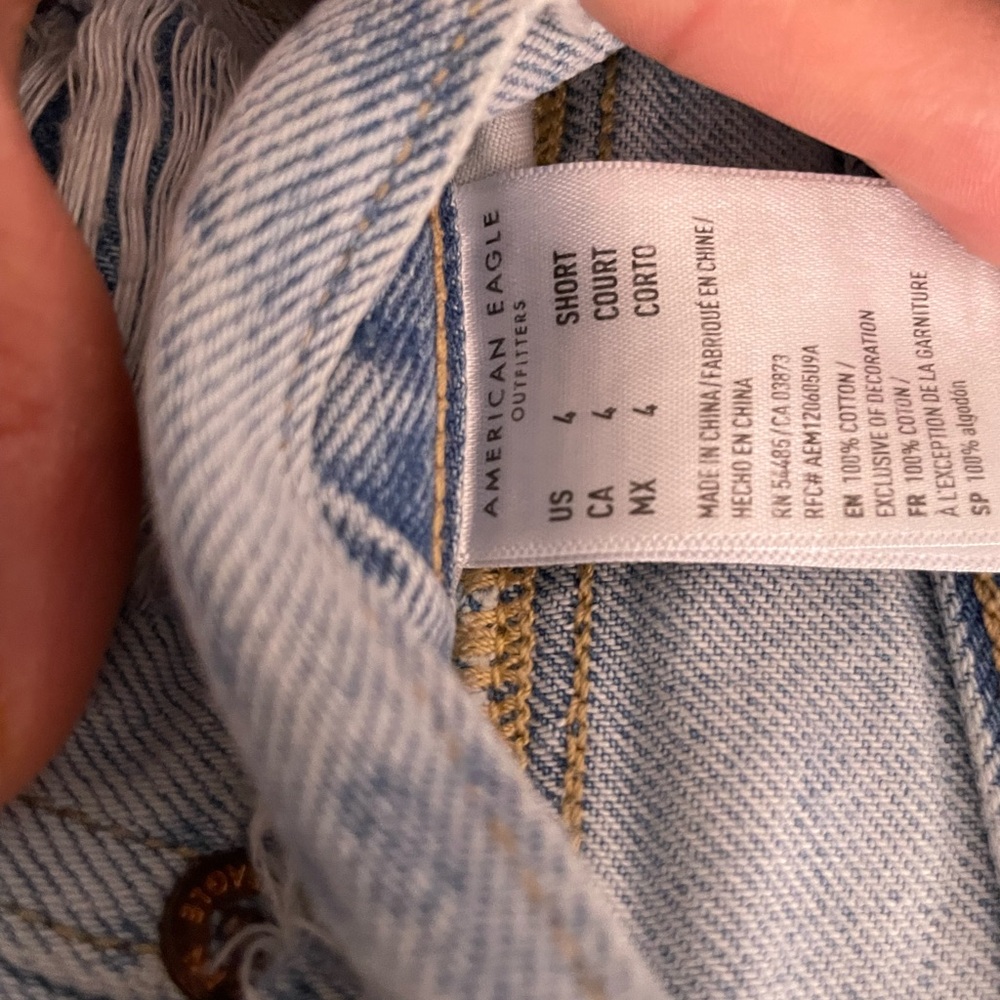 American Eagle Light Blue Denim jeans